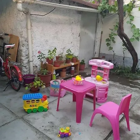 Holiday home Centrally Located Lemon House Tirana