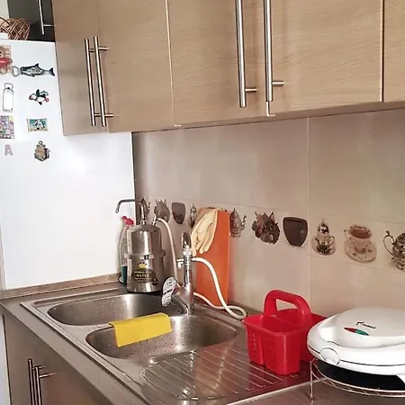 Holiday home Centrally Located Lemon House Tirana
