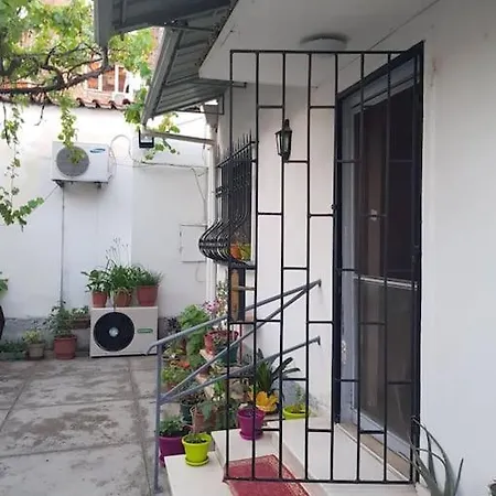 Centrally Located Lemon House Tirana