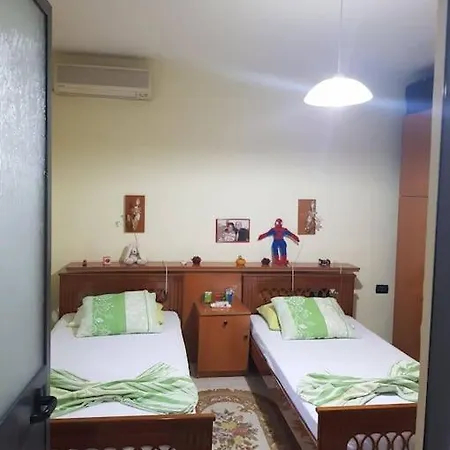 Holiday home Centrally Located Lemon House