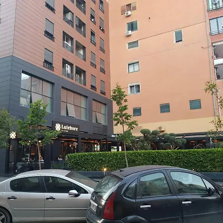 Ferienhaus Centrally Located Lemon House Tirana